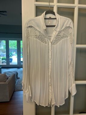 Free People White Crochet-Yoke Buttoned Peasant Blouse